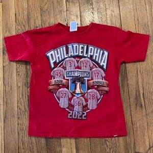 Delta pro weight 2022 Philadelphia Phillies red boys size 7 champions tee